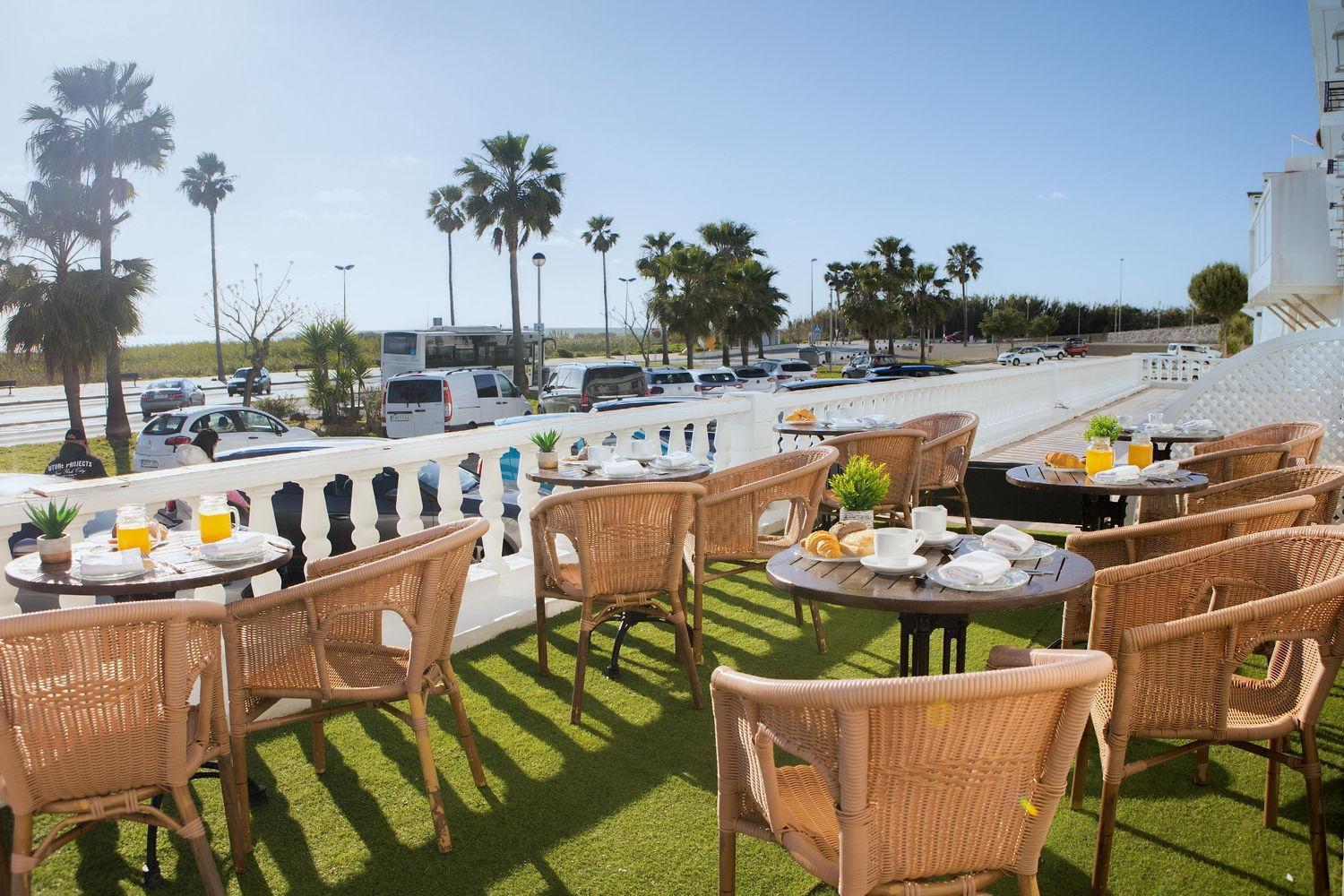 Hotel Playa Conil - Beachfront Studios & Suites Conil De La Frontera Zewnętrze zdjęcie