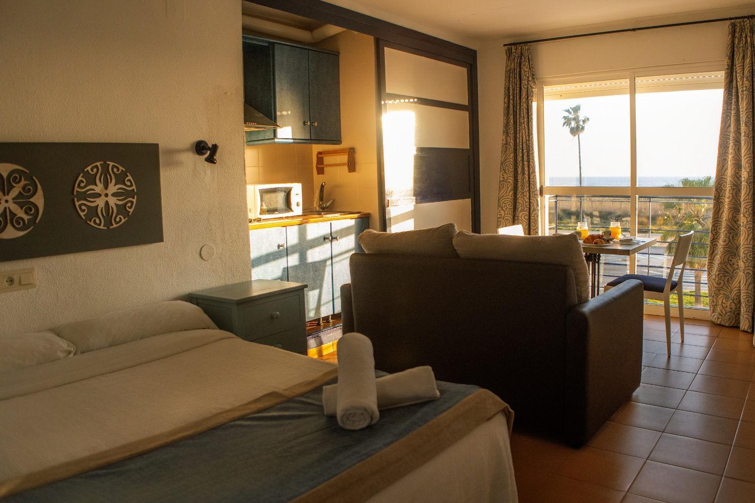 Hotel Playa Conil - Beachfront Studios & Suites Conil De La Frontera Zewnętrze zdjęcie